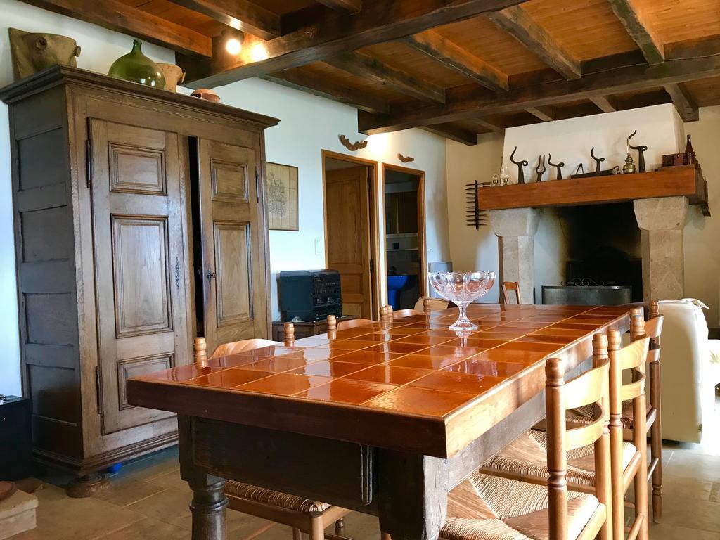 La Petite Maison Des Artistes Castelnau-Pegayrols Bilik gambar
