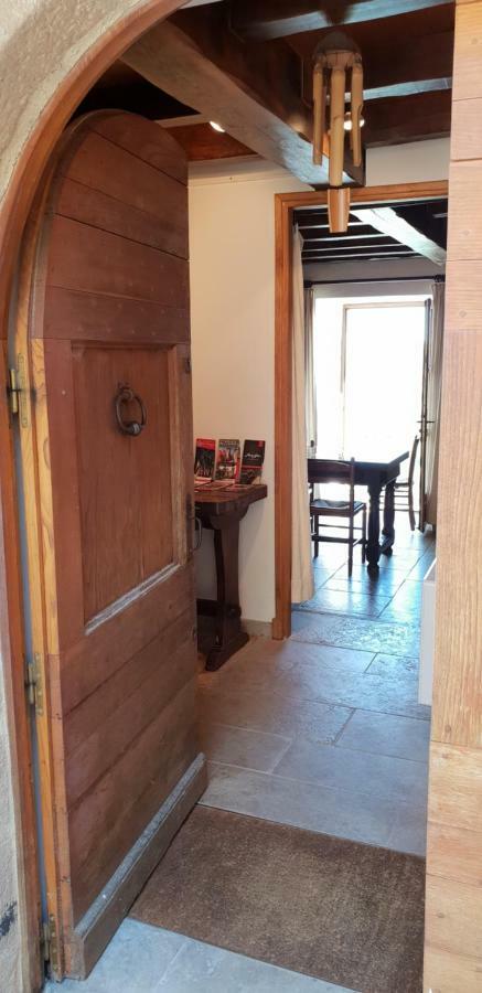 La Petite Maison Des Artistes Castelnau-Pegayrols Luaran gambar
